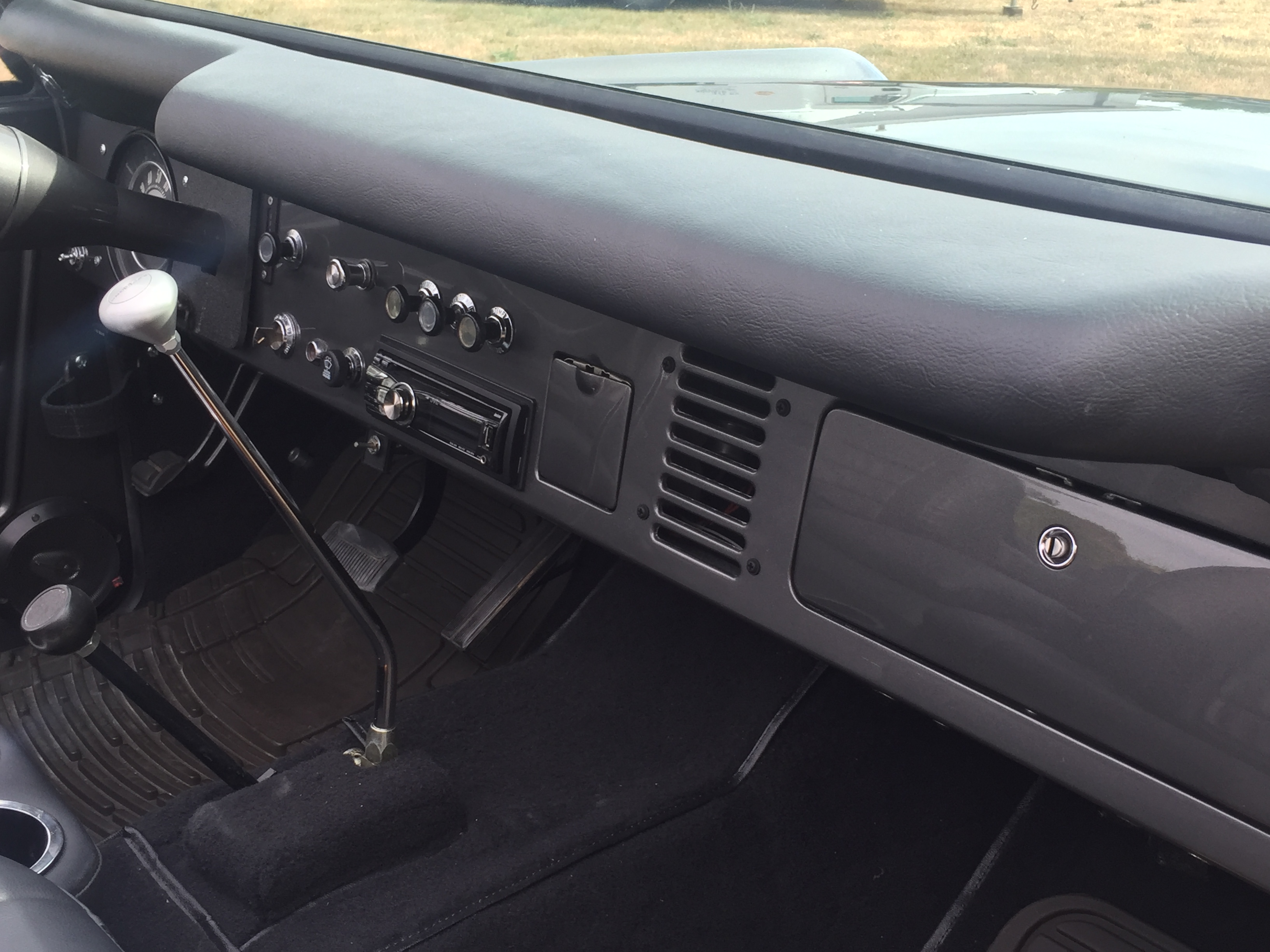 1970 Ford Bronco build photo 12