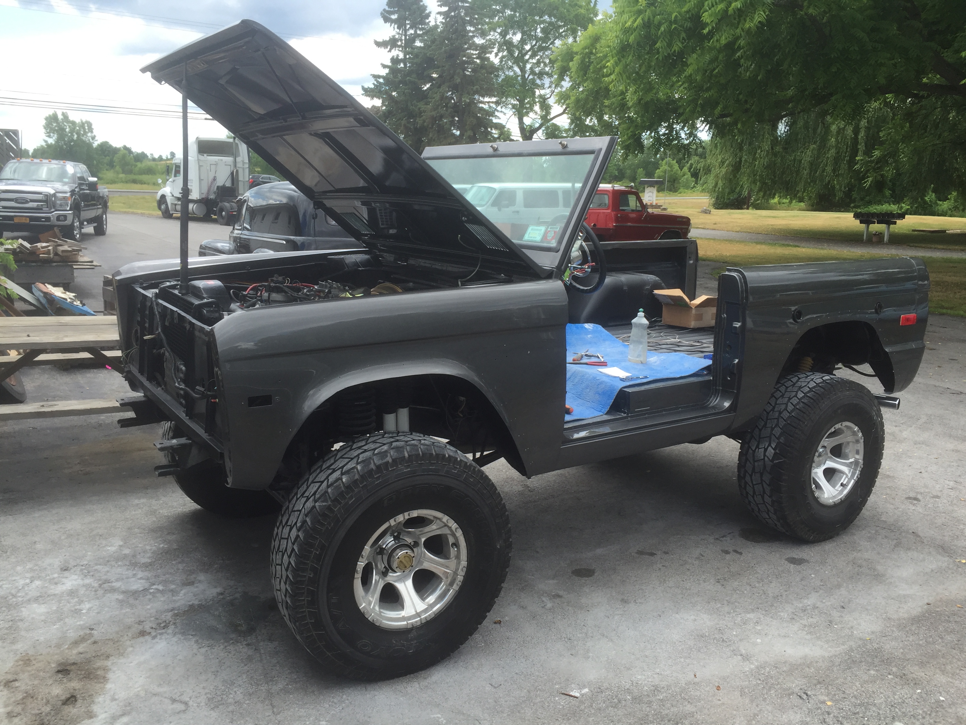 1970 Ford Bronco build photo 2